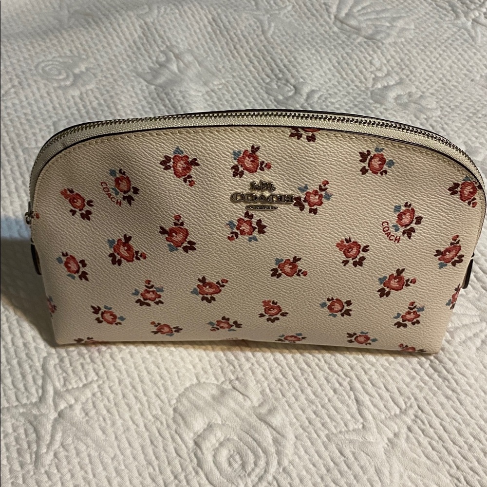 Coach Cosmetic Bag - Picture 12 of 12